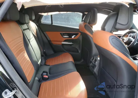 2024 Mercedes-Benz Glc Coupe 300 4Matic z USA, uszkodzony, nr VIN W1NKJ4HB9RF116898